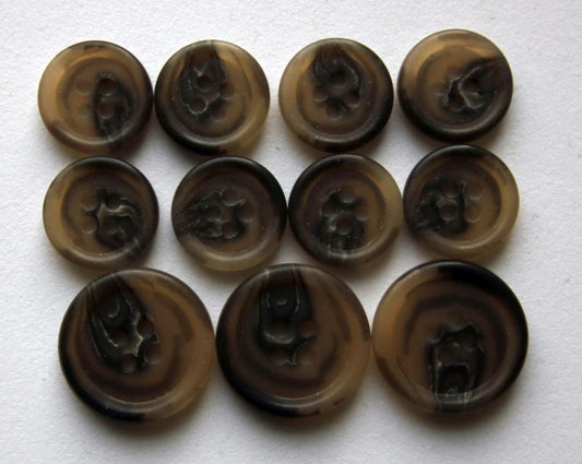 Brown tiger swirl "Trihorn" composite jacket buttons