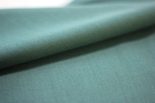 Wool/poly featherweight challis in pine green